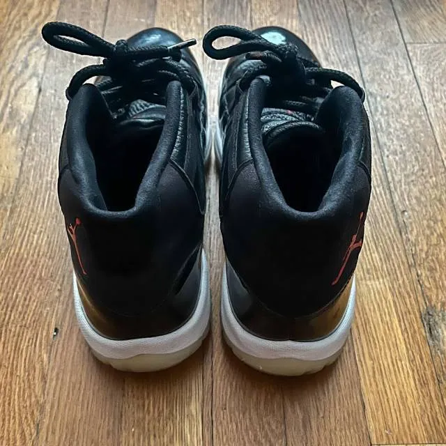 Nike Air Jordan 11 Retro 72-10 Black Red 2015 378037-00...